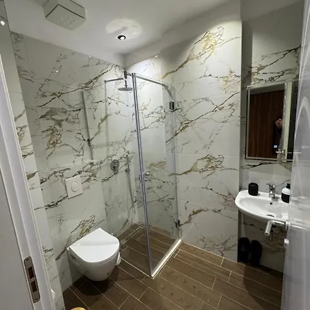 Blue By Comfort 格勒姆